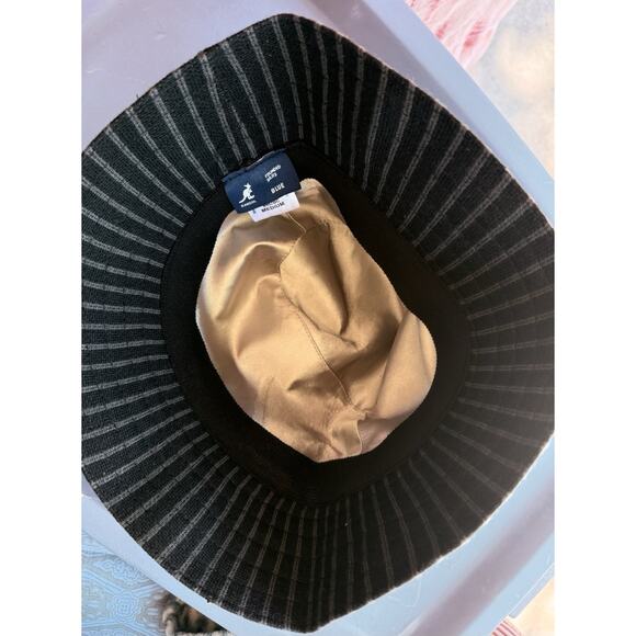 Kangol Gaffer Trilby Hat Tweed Knit Pinstripe Black Gray 6457BC Size Medium NEW - Picture 3 of 5